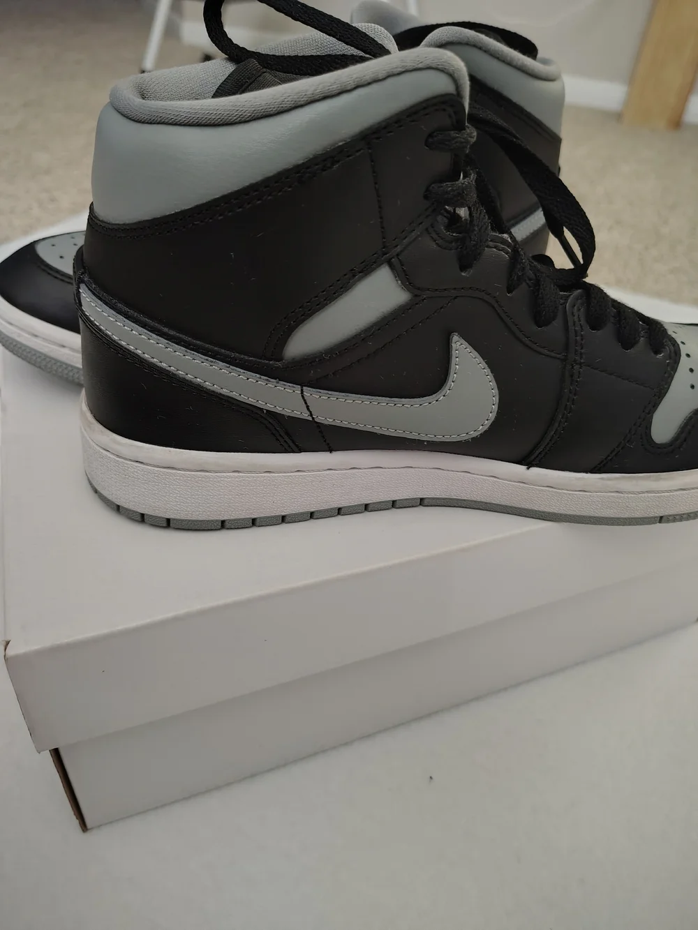 Nike Air Jordan 1 Mid Women's s Shoes - Black/Grey
